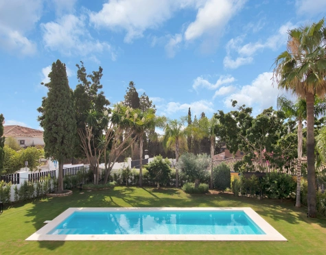 Villa for sale in Las Lomas de Marbella, Marbella Golden Mile