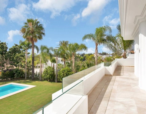 Villa for sale in Las Lomas de Marbella, Marbella Golden Mile