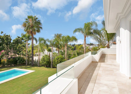 VILLAS A ESTRENAR EN LAS LOMAS DE MARBELLA