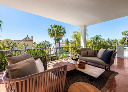 ELEGANTE VILLA UBICADA EN SIERRA BLANCA