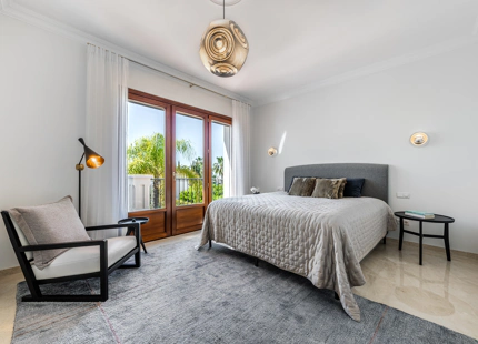 ELEGANTE VILLA UBICADA EN SIERRA BLANCA