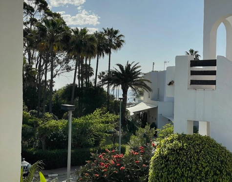 Apartamento en alquiler a corta temporada en Costalita, Estepona East