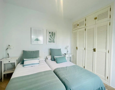 Apartamento en alquiler a corta temporada en Costalita, Estepona East
