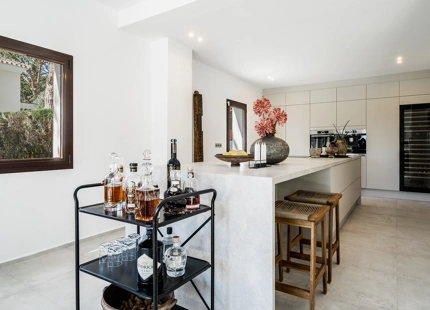 REFURBISHED VILLA FOR SALE IN HACIENDA LAS CHAPAS