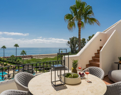 Penthouse for sale in Bahía del Velerín, Estepona East
