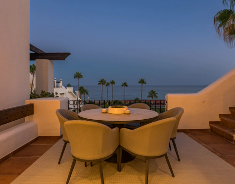 Penthouse for sale in Bahía del Velerín, Estepona East