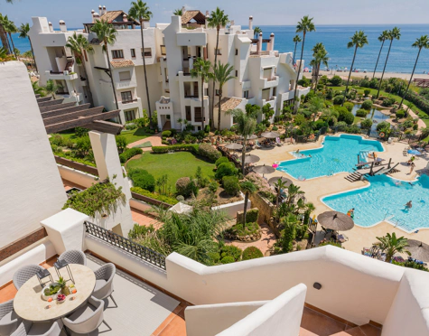 Penthouse for sale in Bahía del Velerín, Estepona East