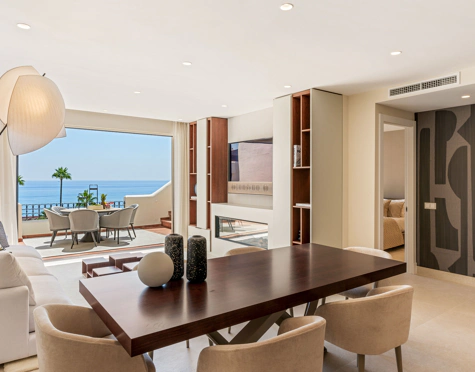 Penthouse for sale in Bahía del Velerín, Estepona East