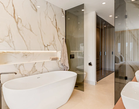Penthouse for sale in Bahía del Velerín, Estepona East