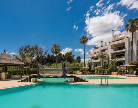 Penthouse for sale in Bahía del Velerín, Estepona East