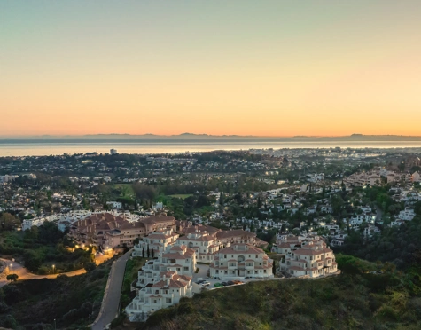 Apartment for sale in Nueva Andalucia, Marbella