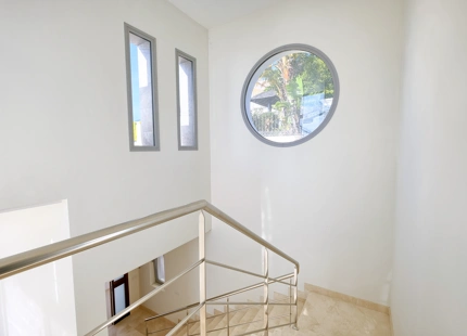 MODERN VILLA FOR SALE IN BENAHAVIS