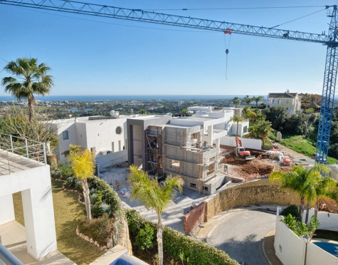 Villa for sale in Puerto del Capitan, Benahavis