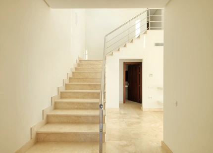 MODERN VILLA FOR SALE IN BENAHAVIS