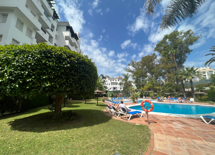 ACOGEDOR APARTAMENTO EN ALQUILER VACACIONAL EN PUERTO BANUS