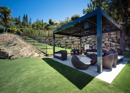 IMPRESIONANTE VILLA EN VENTA EN LA QUINTA