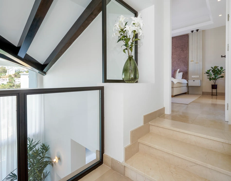 Villa for sale in Benahavis