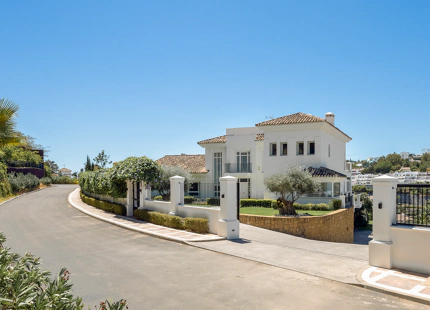 IMPRESIONANTE VILLA EN VENTA EN LA QUINTA