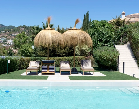 Villa for sale in Benahavis