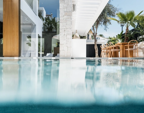 Villa en venta en Nueva Andalucia, Marbella