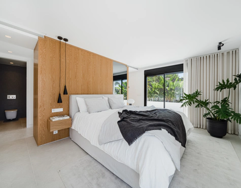 Villa en venta en Nueva Andalucia, Marbella