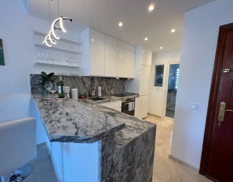 Apartamento en alquiler a corta temporada en Costalita, Estepona East