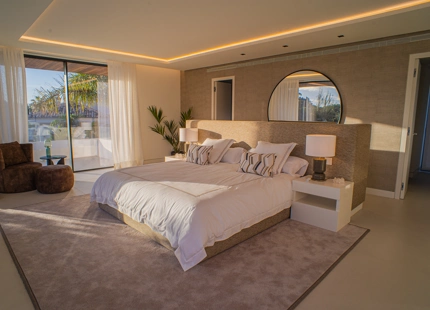 VILLA MODERNA A LA VENTA EN LA MILLA DE ORO
