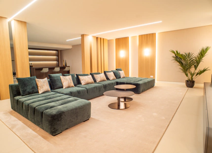 VILLA MODERNA A LA VENTA EN LA MILLA DE ORO
