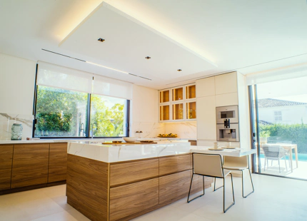 VILLA MODERNA A LA VENTA EN LA MILLA DE ORO