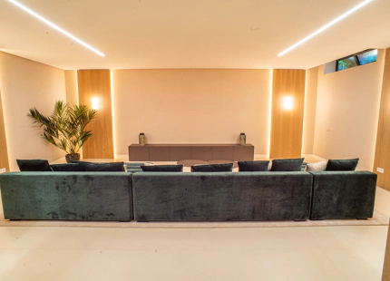 VILLA MODERNA A LA VENTA EN LA MILLA DE ORO