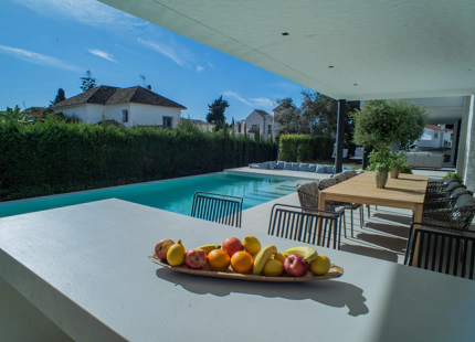 VILLA MODERNA A LA VENTA EN LA MILLA DE ORO