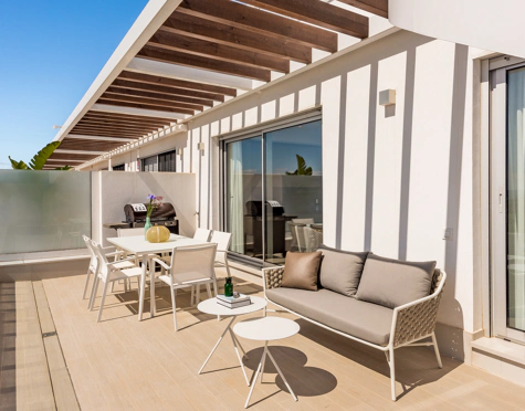 Penthouse for sale in New Golden Mile, Estepona East