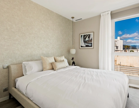 Penthouse for sale in New Golden Mile, Estepona East