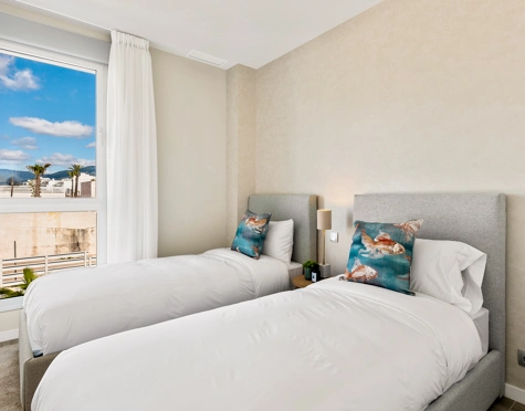 Penthouse for sale in New Golden Mile, Estepona East
