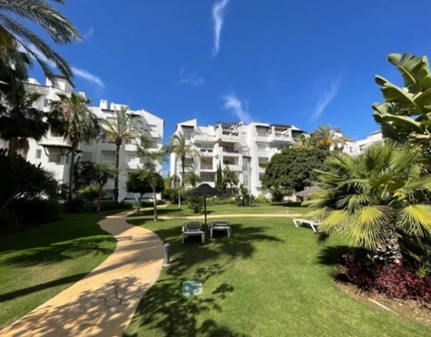 Apartment for sale in Costalita, Estepona East
