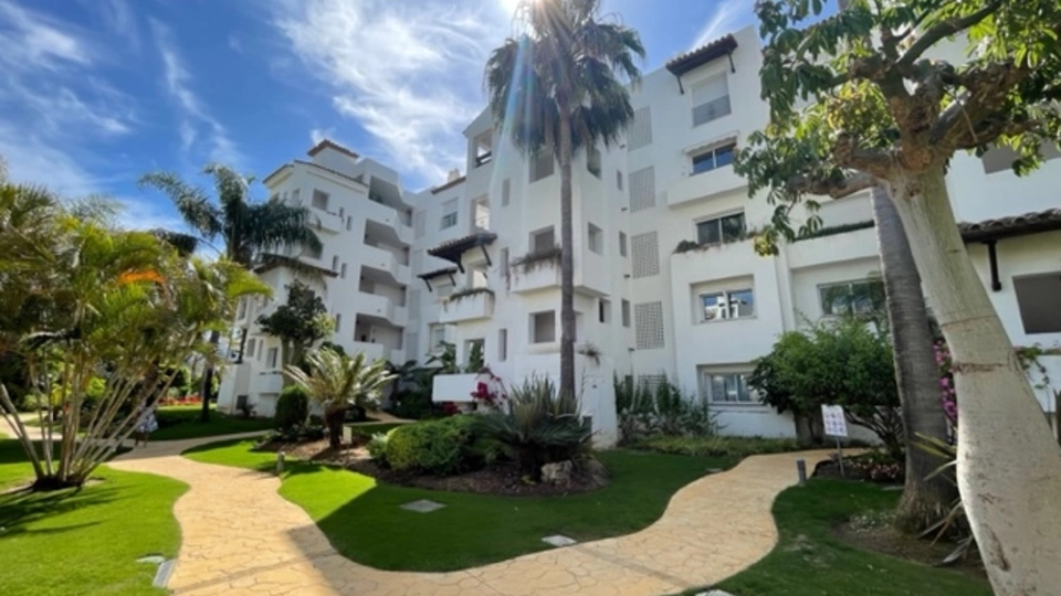 Apartamento en venta en Costalita, Estepona Este