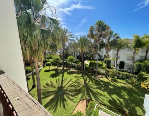 Apartment for sale in Costalita, Estepona East