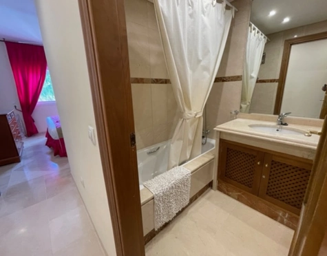 Apartment for sale in Costalita, Estepona East
