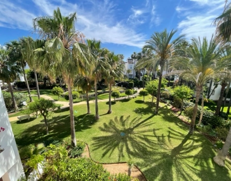 Apartment for sale in Costalita, Estepona East