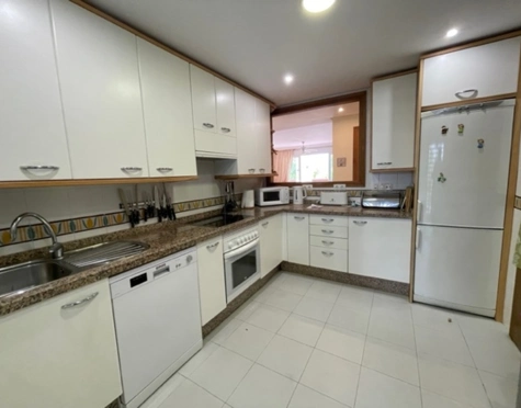 Apartment for sale in Costalita, Estepona East