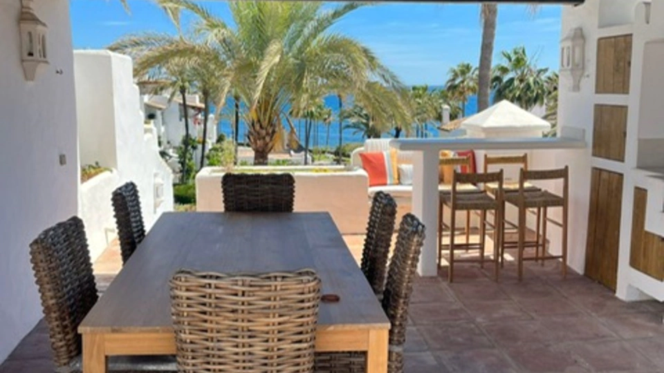 Apartamento en alquiler a corta temporada en Alcazaba Beach, Estepona Este