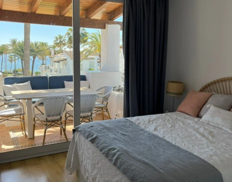 Apartamento en alquiler a corta temporada en Alcazaba Beach, Estepona East