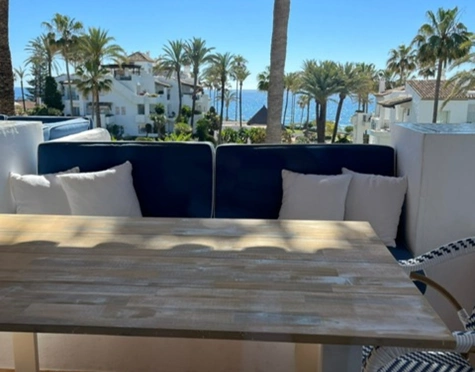 Apartamento en alquiler a corta temporada en Alcazaba Beach, Estepona East