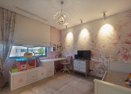 VILLA FOR SALE IN A GATED COMMUNITY IN BENAHAVIS WITH AMAZING SEA VIEWS
