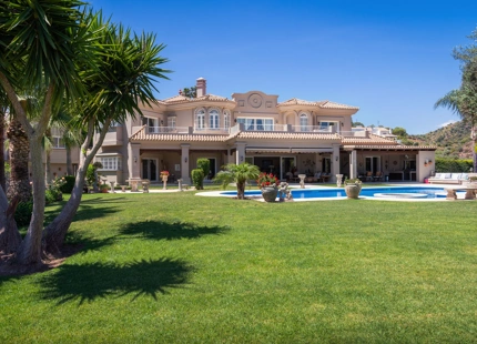 IMPRESIONANTE VILLA EN VENTA EN NUEVA ANDALUCIA