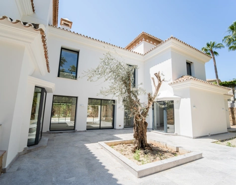 Villa for sale in Sierra Blanca, Marbella Golden Mile
