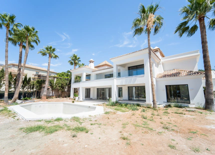 VENTA DE VILLA DE LUJO EN SIERRA BLANCA