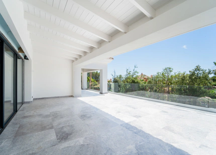 VENTA DE VILLA DE LUJO EN SIERRA BLANCA