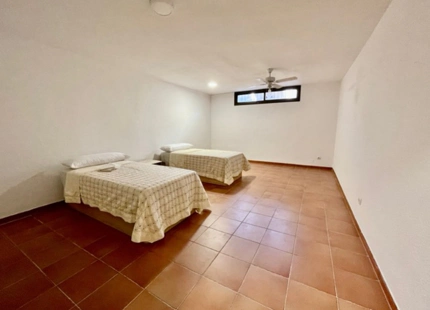 SE ALQUILA ADOSADO CON ENCANTO EN SAN PEDRO