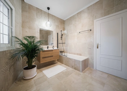 CHARMING SEMI DETACHED HOUSE FOR SALE IN NUEVA ANDALUCIA